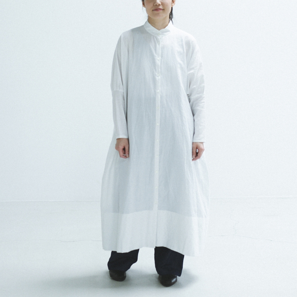 humoresque　stand collar dress/smoke white - STROLL（ストロール）